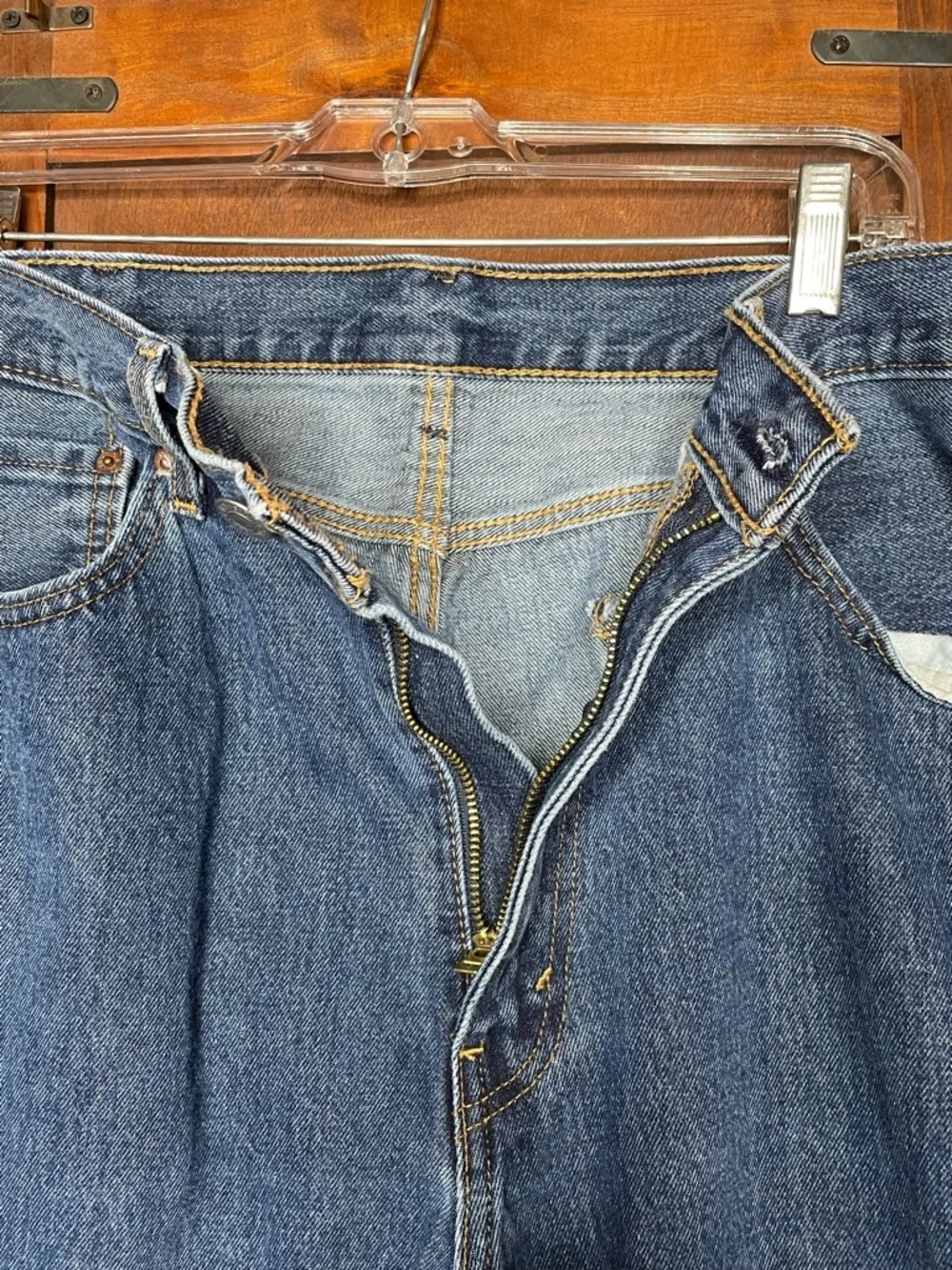 Levi’s 505 Regular Fit Jeans 38x32 Medium Wash Straight Leg Denim Streetwear